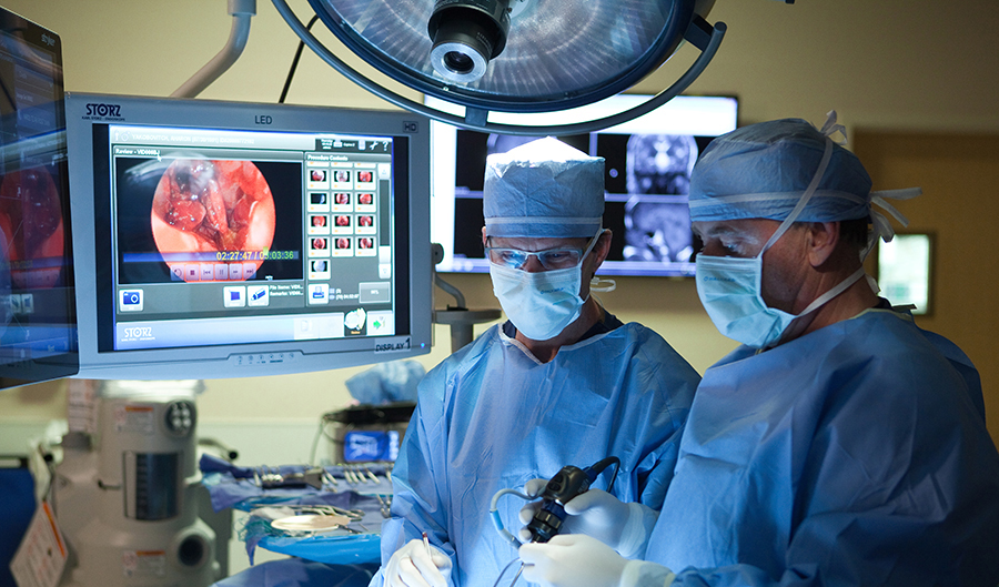 Chester Griffiths, MD and Daniel Kelly, MD in the Operating Room